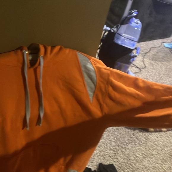 Bright orange sweatshirt - Picture 3 of 3